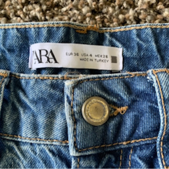 Zara Ultra High Rise Busted Right Knee Distressed Faded Wash Tapered Leg Jeans 4 - Picture 7 of 7